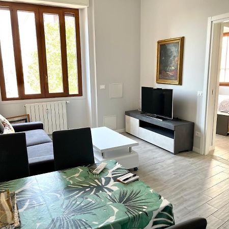 Enzo Apartment Milan Exterior photo